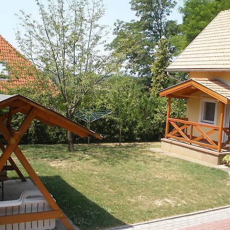 Mirtill Apartmanház Heviz Exterior foto